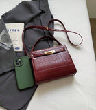 Bolsa Mavie Quadrada Metálico